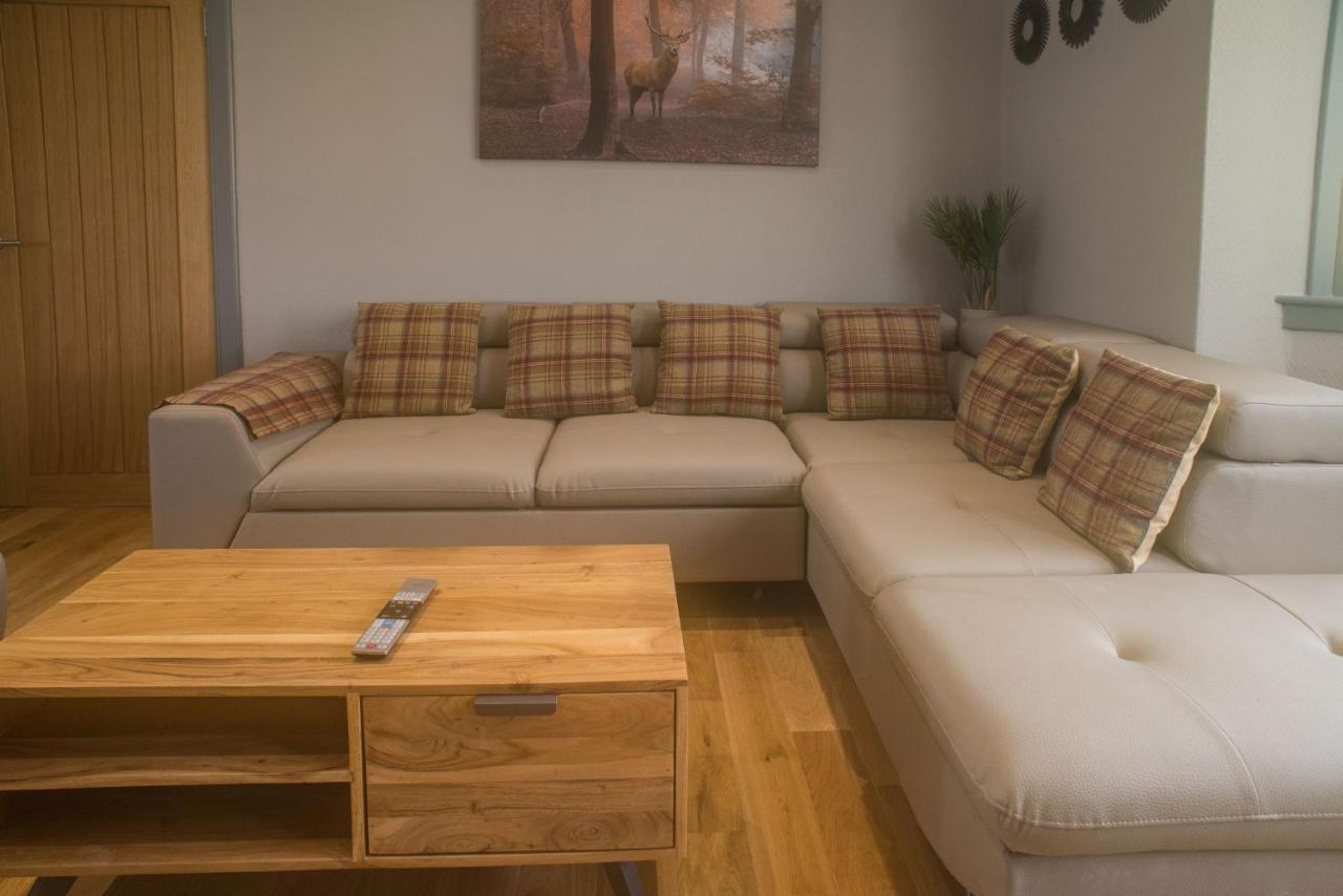 Luxury Super Central Cottage With A Hot Tub/ Gym Portree Extérieur photo