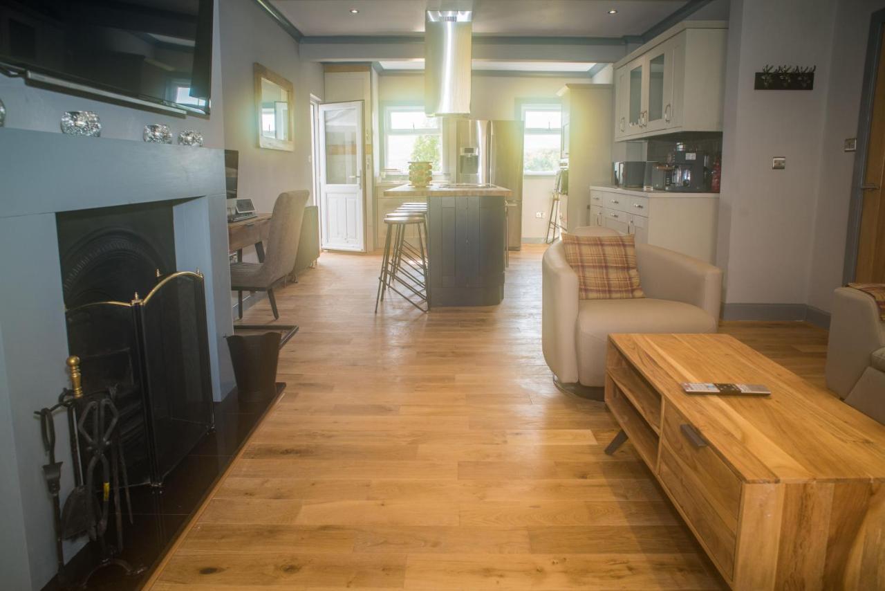 Luxury Super Central Cottage With A Hot Tub/ Gym Portree Extérieur photo