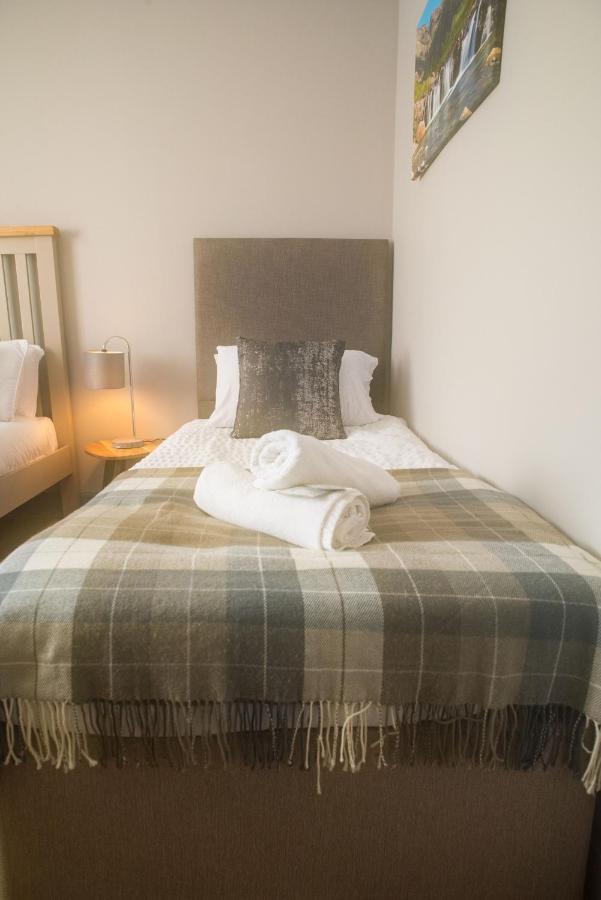 Luxury Super Central Cottage With A Hot Tub/ Gym Portree Extérieur photo